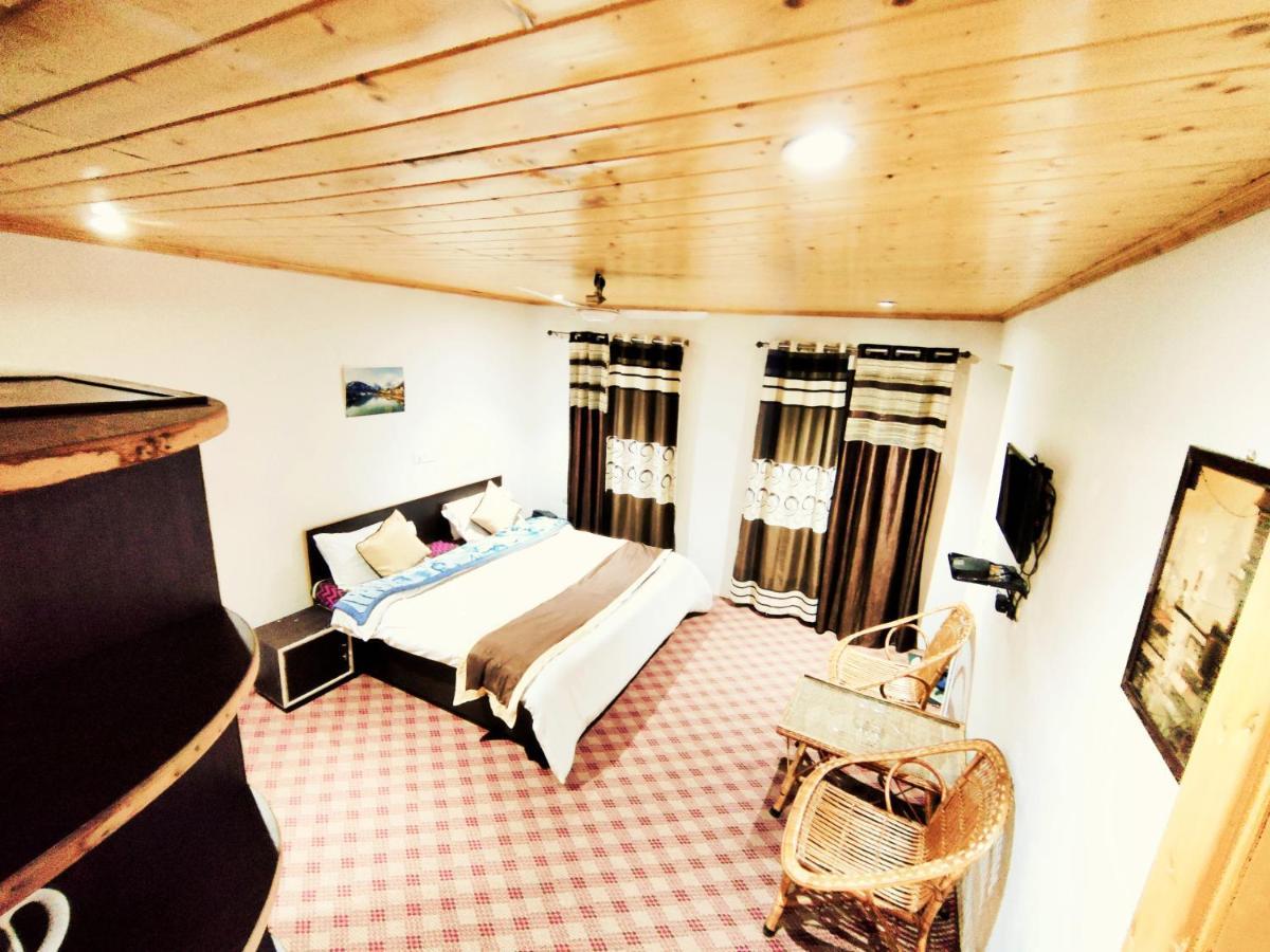 Sheesha Residency Hotel Srīnagar Eksteriør billede